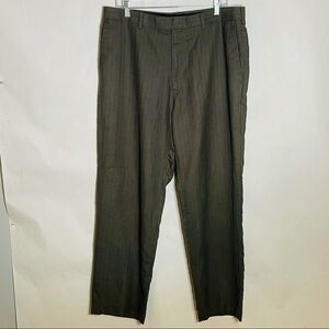 AXIST men's career pants size 36/ 30